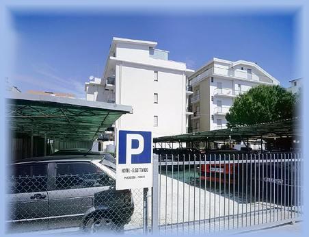 Hotel San Gottardo Riccione Buitenkant foto