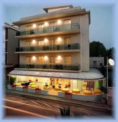 Hotel San Gottardo Riccione Buitenkant foto